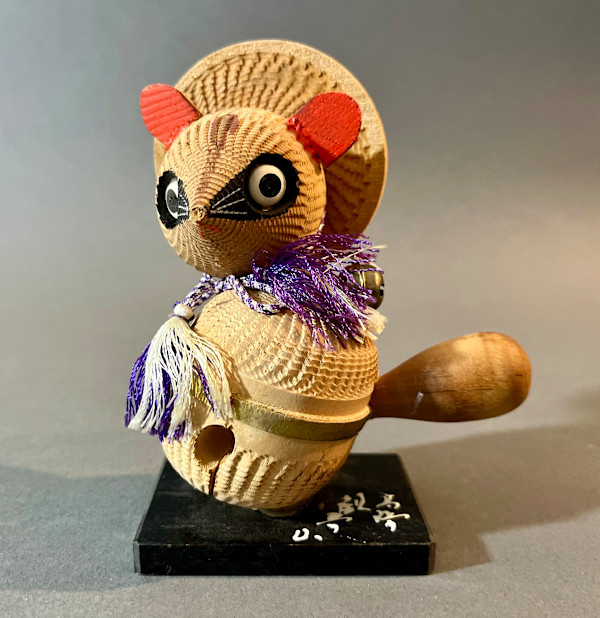 Wooden figurine - Tanuki